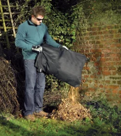 Black & Decker BLACK+DECKER GW3030-QS Bladblazer - 3000W - 50L Opvangbak - 16:1 Volumereductie -Tuinwereld Verkoop 1070x1200 1