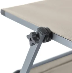 Blumfeldt Amalfi Ligstoel Tuin , Ligbed 70x37x200cm , Schuimrubberbekleding En Hoofdkussen , Rugleuning Verstelbaar Op 5 Standen , Zonnekap Voor Zonnebaden Zonder Verblind Te Worden -Tuinwereld Verkoop 1174x1200