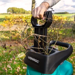 VONROC Stille Hakselaar/Shredder 2800W – Voor Takken Tot Ø45mm – Incl. 60L Opvangbak & Duwstok -Tuinwereld Verkoop 1200x1200 1749