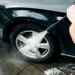 VONROC Hogedrukreiniger V18-1 1800W – 140 Bar – 420 L/h – Incl. 8m Slang, Reinigingsmiddelen Tank En Meer 11 VONROC Hogedrukreiniger V18-1 1800W – 140 Bar – 420 L/h – Incl. 8m Slang, Reinigingsmiddelen Tank En Meer -Tuinwereld Verkoop 1200x1200 1770