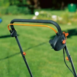 GARDENA EVC 1000 Verticuteermachine - Werkbreedte 30 Cm - Werkgebied 600m2 17 GARDENA EVC 1000 Verticuteermachine - Werkbreedte 30 Cm - Werkgebied 600m2 -Tuinwereld Verkoop 1200x1200 1913