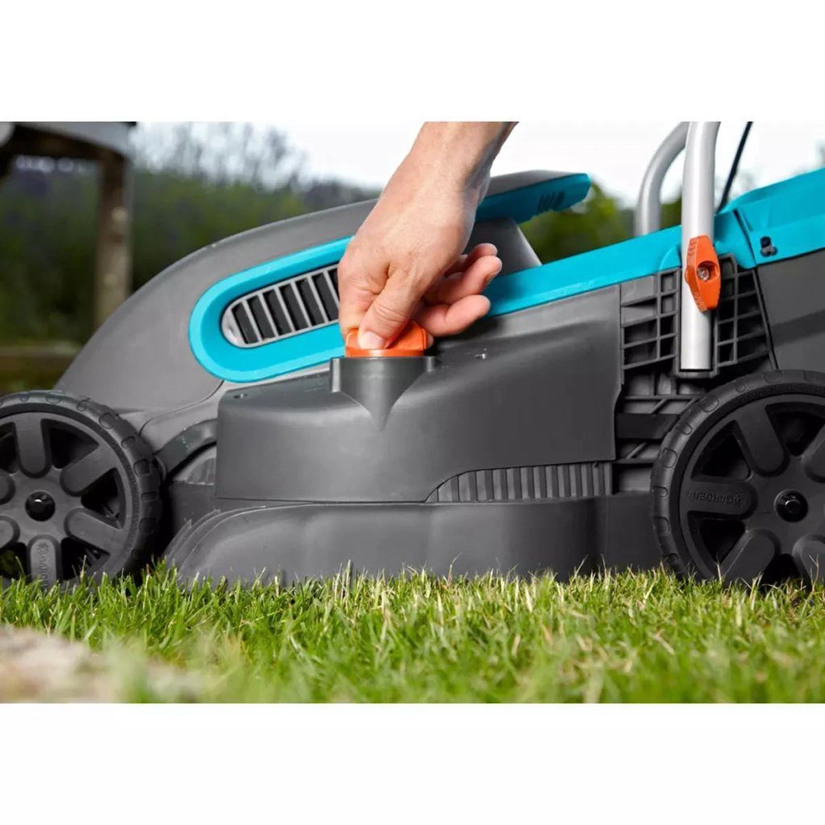 GARDENA - PowerMax™ 1200/32 0- Grasmaaier (gemotoriseerd) - Maaibreedte 32 Cm 2 GARDENA - PowerMax™ 1200/32 0- Grasmaaier (gemotoriseerd) - Maaibreedte 32 Cm - Afbeelding 2