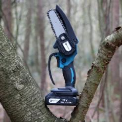 NovarGarden® Mini Kettingzaag NG1 - Met 2x Accu - Takkenzaag - Snoeizaag - Electrisch - Handzaag - Boomzaag - 21V -Tuinwereld Verkoop 1200x1200 2146