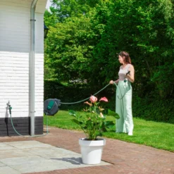 VONROC Automatische Slanghaspel – Incl. 25m Tuinslang, Aansluitslang, Spuitstuk, Koppelingen & Kraanaansluiting -Tuinwereld Verkoop 1200x1200 2645