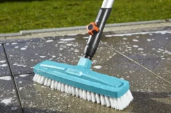 GARDENA Combisysteem - Schrobber - Werkbreedte 30 Cm - Aanbevolen Steellengte 130/150 Cm -Tuinwereld Verkoop 1200x799 144