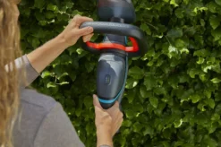 GARDENA - ComfortCut 50/18V-P4A Ready-To-Use Set - Heggenschaar -Tuinwereld Verkoop 1200x799 80