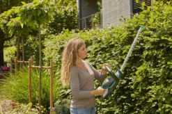 GARDENA - ComfortCut 50/18V-P4A Ready-To-Use Set - Heggenschaar -Tuinwereld Verkoop 1200x799 85