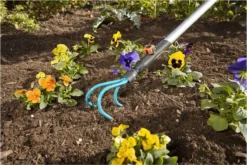 GARDENA Combisysteem Krabber Cultivatior - Werkbreedte 9 Cm - Aanbevolen Steellengte 130 Cm 23 GARDENA Combisysteem Krabber Cultivatior - Werkbreedte 9 Cm - Aanbevolen Steellengte 130 Cm -Tuinwereld Verkoop 1200x800 303