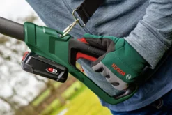 Bosch UniversalHedgePole 18 Heggenschaar Op Steel - Met 18 V Accu En Lader -Tuinwereld Verkoop 1200x800 410