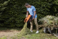 Black & Decker BLACK+DECKER BCMW3318L2-QW Grasmaaier - 18V - 33cm - Incl. 2 Accu's En Lader -Tuinwereld Verkoop 1200x800 430