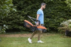 Black & Decker BLACK+DECKER BCMW3318L2-QW Grasmaaier - 18V - 33cm - Incl. 2 Accu's En Lader -Tuinwereld Verkoop 1200x800 431