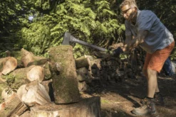 GEOLIA - Bijl - Bijl - Staal - Glasvezelsteel - 2,2 Kg Met Een Stalen Kop Van 1,6 Kg - Bijlen - Grote Bijl - Kloofhamer - Kloofbijl - Kloofbijl -Tuinwereld Verkoop 1200x800 491