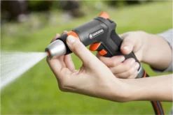 GARDENA - Premium Reinigingssproeier Spuitpistool - Metaal - Voor Reiniging En Bewatering -Tuinwereld Verkoop 1200x800 522