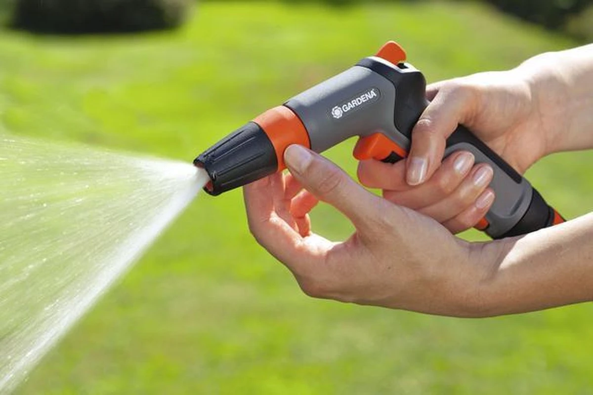 GARDENA - Classic Reinigingspistool - Spuitpistool - Traploos Instelbaar 13 GARDENA - Classic Reinigingspistool - Spuitpistool - Traploos Instelbaar - Afbeelding 13