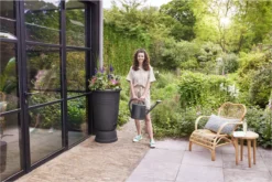 Elho Green Basics Regenton Plus 105 - Regenton Voor Kweken En Oogsten - Ø 58.4 X H 80.4 Cm - Zwart/Living Black 8 Elho Green Basics Regenton Plus 105 - Regenton Voor Kweken En Oogsten - Ø 58.4 X H 80.4 Cm - Zwart/Living Black -Tuinwereld Verkoop 1200x801 34