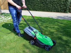 Profeco Elektrische Grasmaaier 1000W - Grasmaaimachine Met 320mm Maaibreedte En Instelbare Maaihoogte - Incl. 30 Liter Opvangbak -Tuinwereld Verkoop 1200x888 3