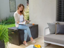 Opbergbox Tuin - Kussenbox Waterdicht - Bruin - Zitbox Kussenbox Voor Buiten - Voor Tuinmeubelen - Tuinkussens - Opberg Tuin - Kussenboxen - XL - Groot - 305 Liter -Tuinwereld Verkoop 1200x898 1