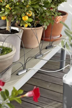 GARDENA Vakantiebewateringsset Duppelsysteem - Geschikt Voor 36 Potplanten - Incl. 9l Vat 14 GARDENA Vakantiebewateringsset Duppelsysteem - Geschikt Voor 36 Potplanten - Incl. 9l Vat -Tuinwereld Verkoop 799x1200 67