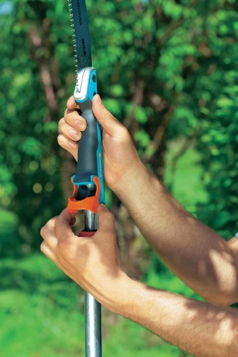 GARDENA Combisysteem Snoeizaag 300P Curved Takkenzaag - Meslengte 340 Mm - Exclusief Verlengstok 2 GARDENA Combisysteem Snoeizaag 300P Curved Takkenzaag - Meslengte 340 Mm - Exclusief Verlengstok - Afbeelding 2