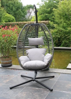 Lowander Egg Hangstoel Cocoon - Voor Binnen & Buiten - Met Standaard - Incl. Kussens -Tuinwereld Verkoop 862x1200 1