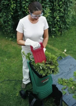 Bosch AXT Rapid 2200 Hakselaar - 2200 W - 90 Kg/u -Tuinwereld Verkoop 862x1200 2