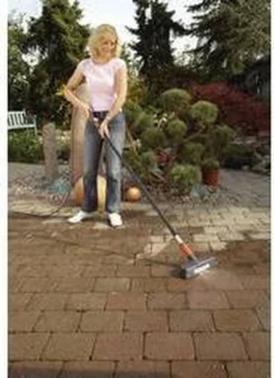 GARDENA Cleansystem Comfort Schrobber - Reinigen Van Paden - Terras - Oprit -Tuinwereld Verkoop 873x1200