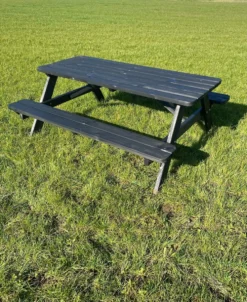 Goedkopepicknicktafels.nl | Zwarte XL Picknicktafel | Tuintafel 6 Persoons | Zwart Gespoten Gedroogd Grenen Hout! -Tuinwereld Verkoop 982x1200